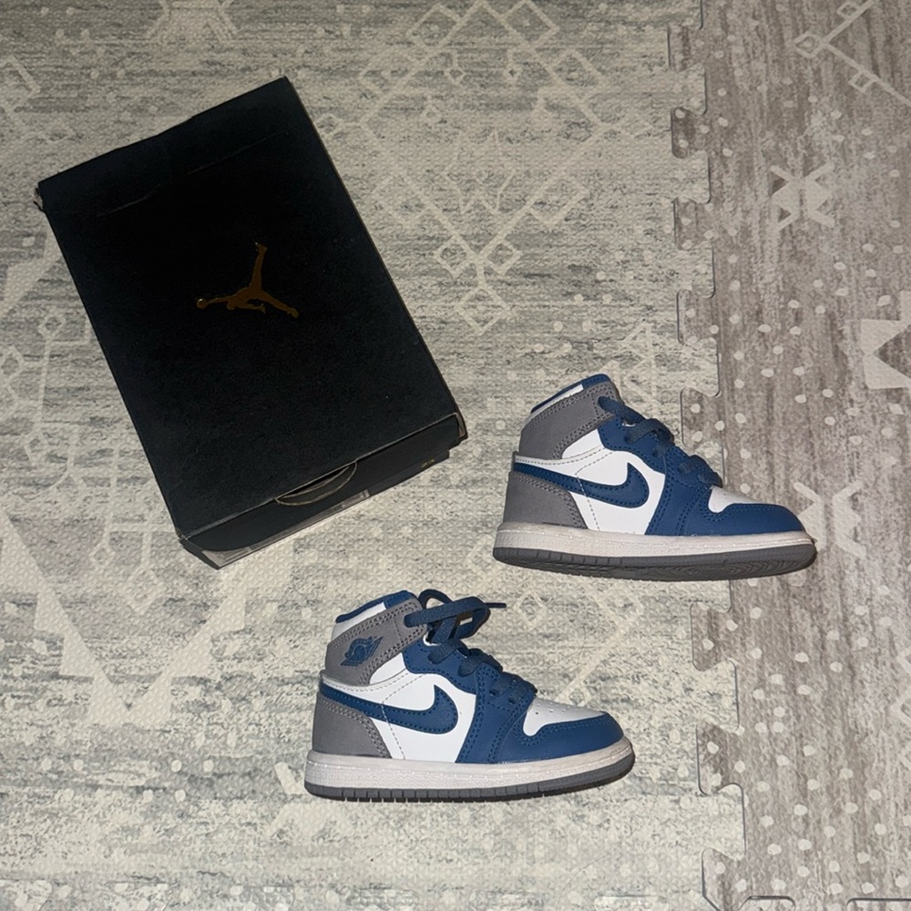 NKE Jordan 1 Retro High OG